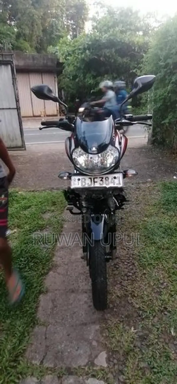 Bajaj Discover 125 2024