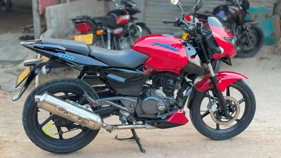 Bajaj Pulsar 200 2011