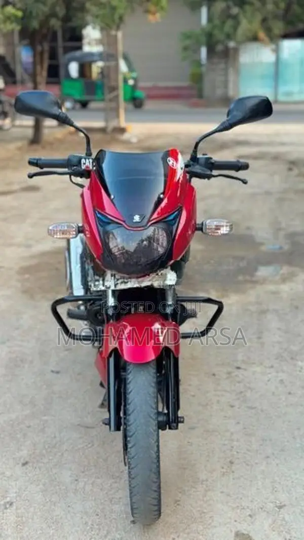Bajaj Pulsar 200 2011