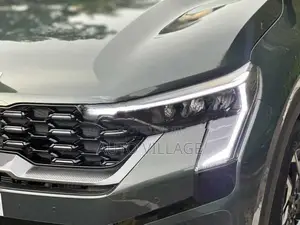 Kia Sonet GTX Green 2026