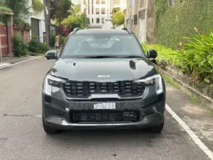 Kia Sonet GTX Green 2026