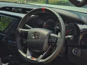 Toyota Hilux GR Sport 2024