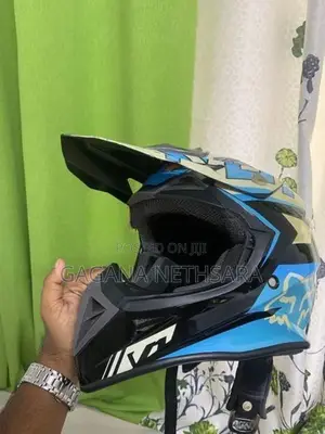 FOX V1 Helmet