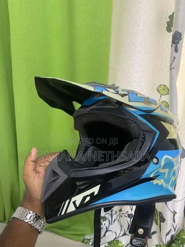 FOX V1 Helmet