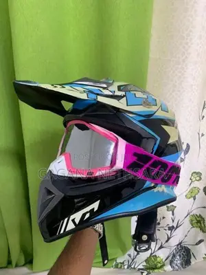 FOX V1 Helmet