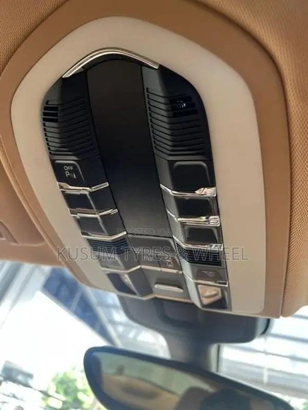 Porsche Panamera S 3L Twin Turbo 2013