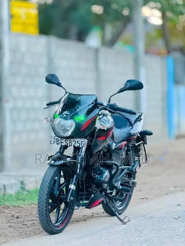Bajaj Pulsar 180 2017