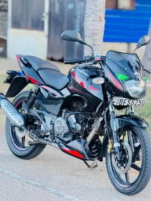 Bajaj Pulsar 180 2017