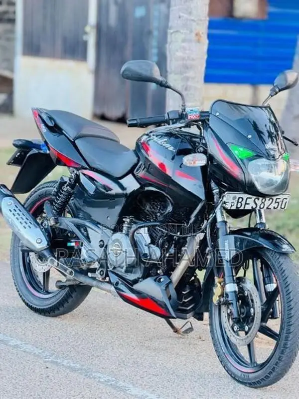 Bajaj Pulsar 180 2017