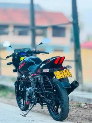 Bajaj Pulsar 180 2017