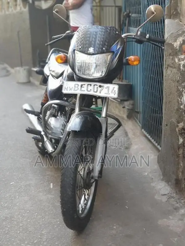 Bajaj CT100 2016
