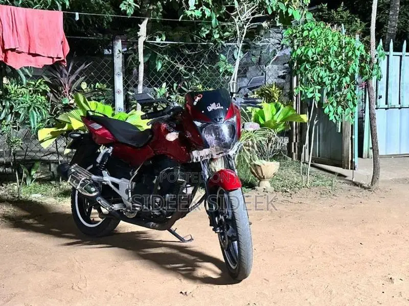 Bajaj Pulsar 180 2009