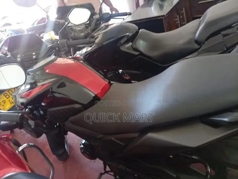 Honda X-Blade 2020