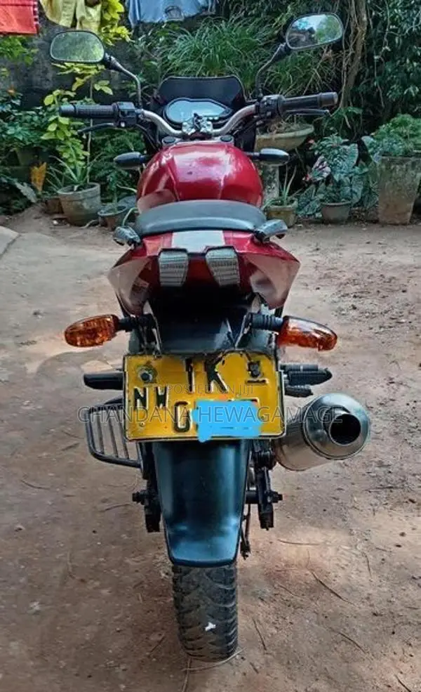 Bajaj Pulsar 180 2007