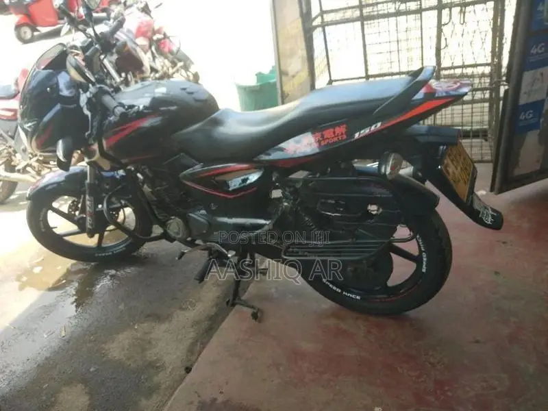 Bajaj Pulsar 150 2017