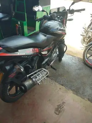 Bajaj Pulsar 150 2017