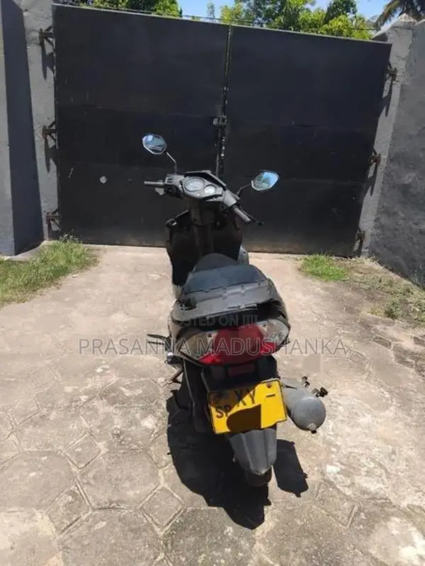 Honda Dio 2012