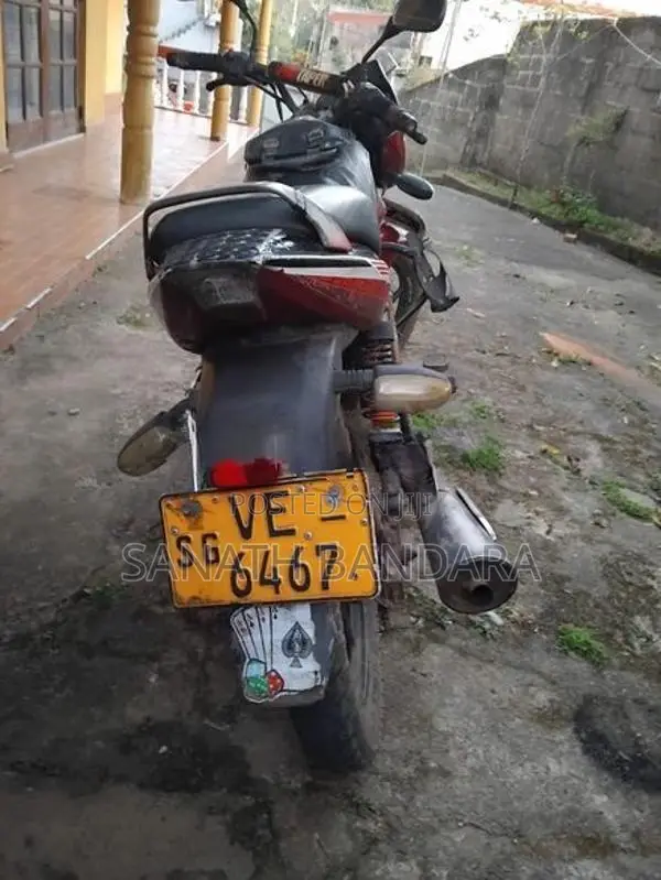 Bajaj XCD 125 2010