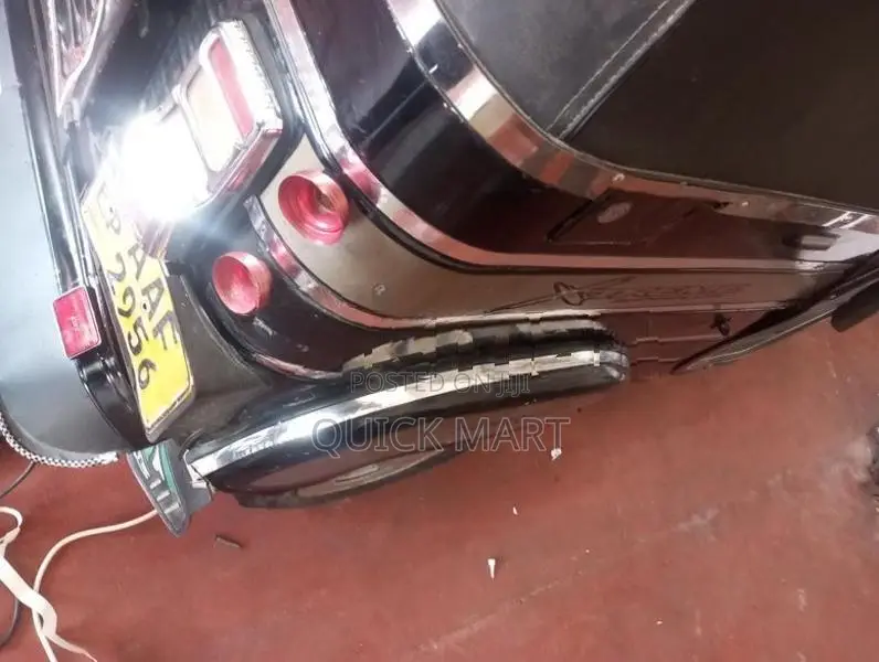 Bajaj RE 2014