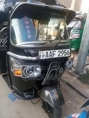 Bajaj RE 2014