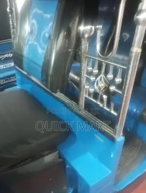 Bajaj RE 2018