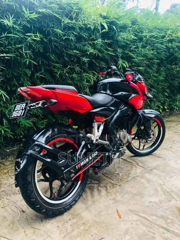 Bajaj Pulsar 150 2016