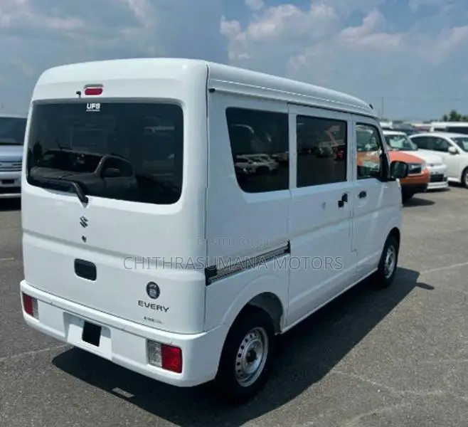 Suzuki Every 2025