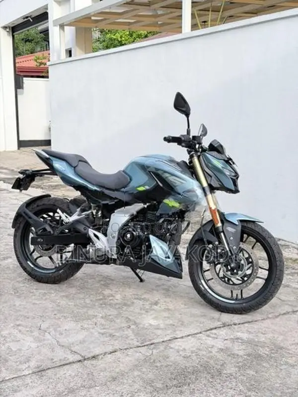 Bajaj Pulsar N160 Premium 2026