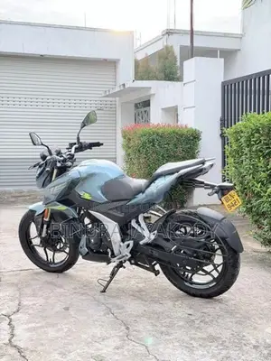 Bajaj Pulsar N160 Premium 2026