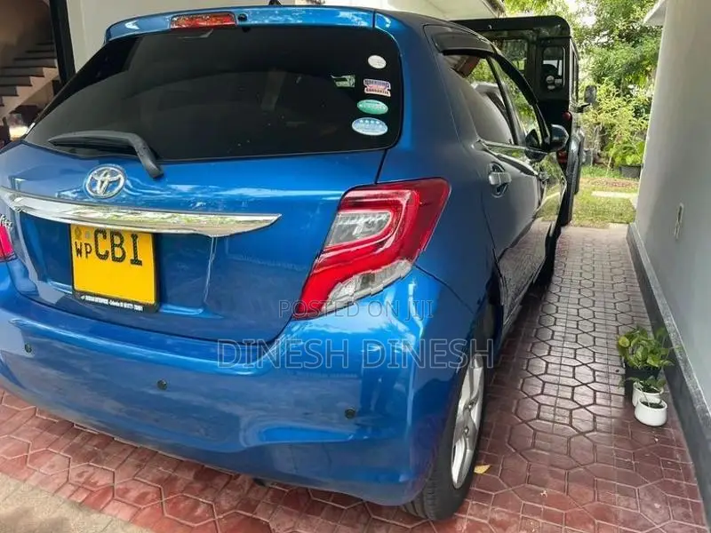 Toyota Vitz 2016