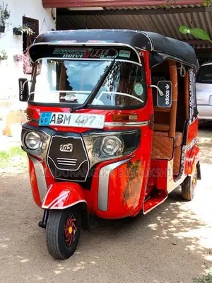 Bajaj RE Three Wheeler 2016