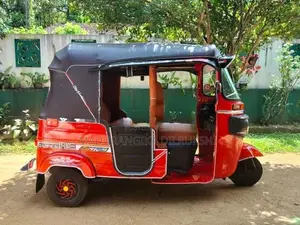 Bajaj RE Three Wheeler 2016