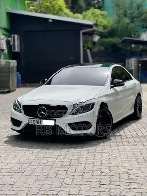 Mercedes Benz C200 AMG Plus 2015