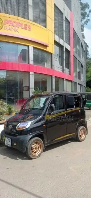 Bajaj Qute 2019