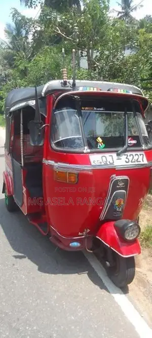 Bajaj RE 2008