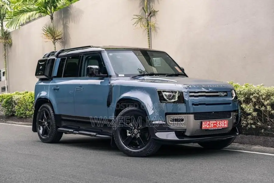 Land Rover Defender P300 Straight Petrol 2025