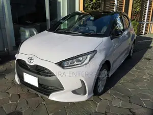 Toyota Yaris KSP210 Fender LH