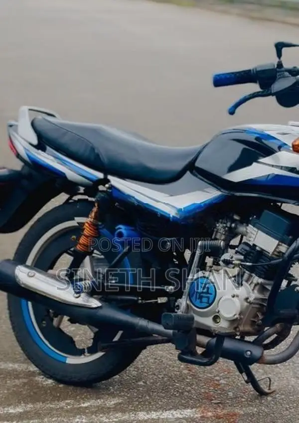 Bajaj CT100 2024