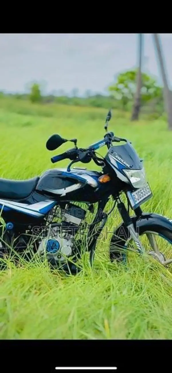 Bajaj CT100 2024