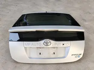 Toyota Prius 20 Dicky Door