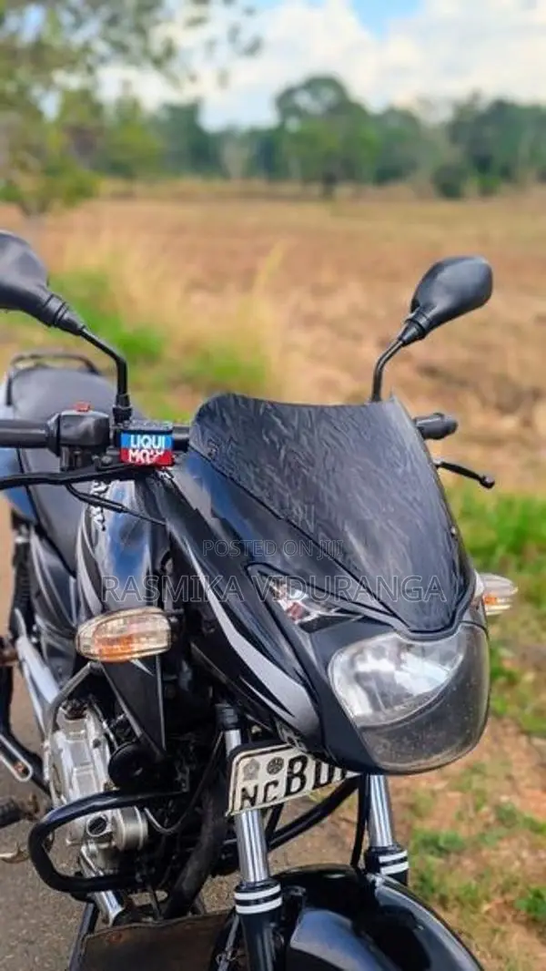 Bajaj Pulsar 150 2015