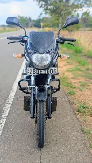 Bajaj Pulsar 150 2015