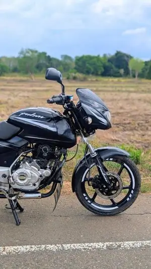 Bajaj Pulsar 150 2015