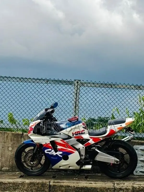 Honda CBR 250RR 2010