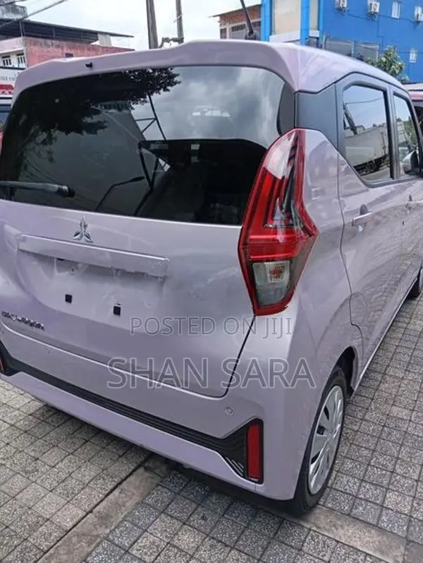 Mitsubishi eK Wagon M 2025