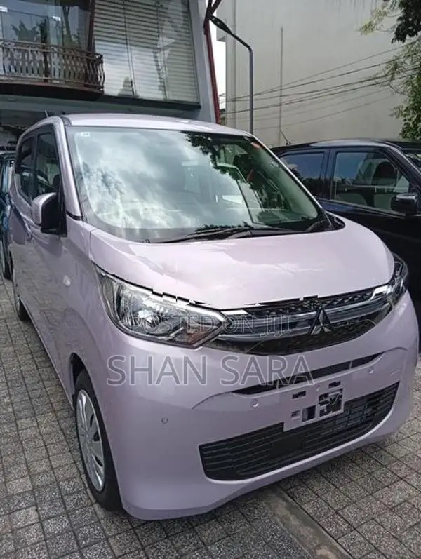 Mitsubishi eK Wagon M 2025
