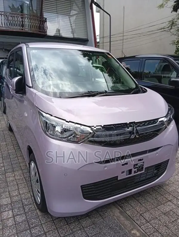 Mitsubishi eK Wagon M 2025