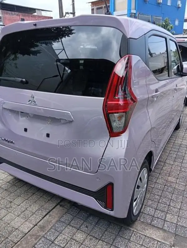 Mitsubishi eK Wagon M 2025