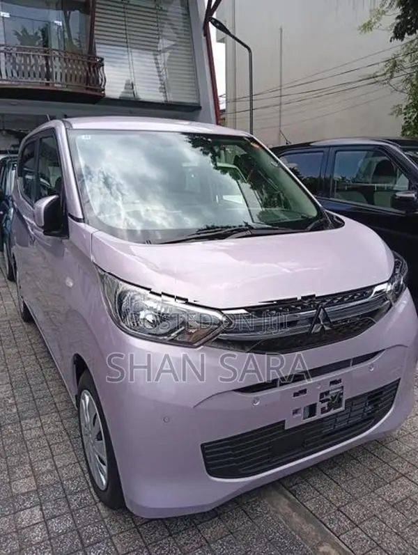 Mitsubishi eK Wagon M 2025