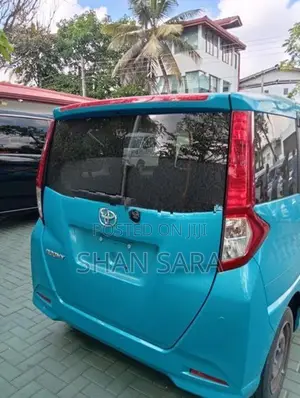 Toyota Roomy X 2023